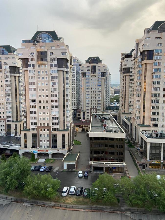 Квартира В Центре Алматы Extérieur photo